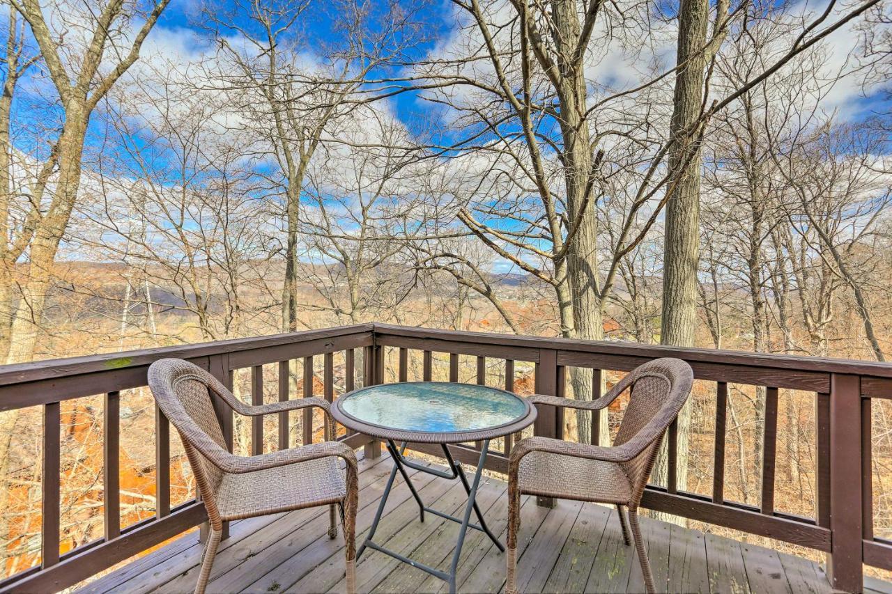 Mountain Creek Condo With Grill Walk To Lifts! Vernon Eksteriør billede