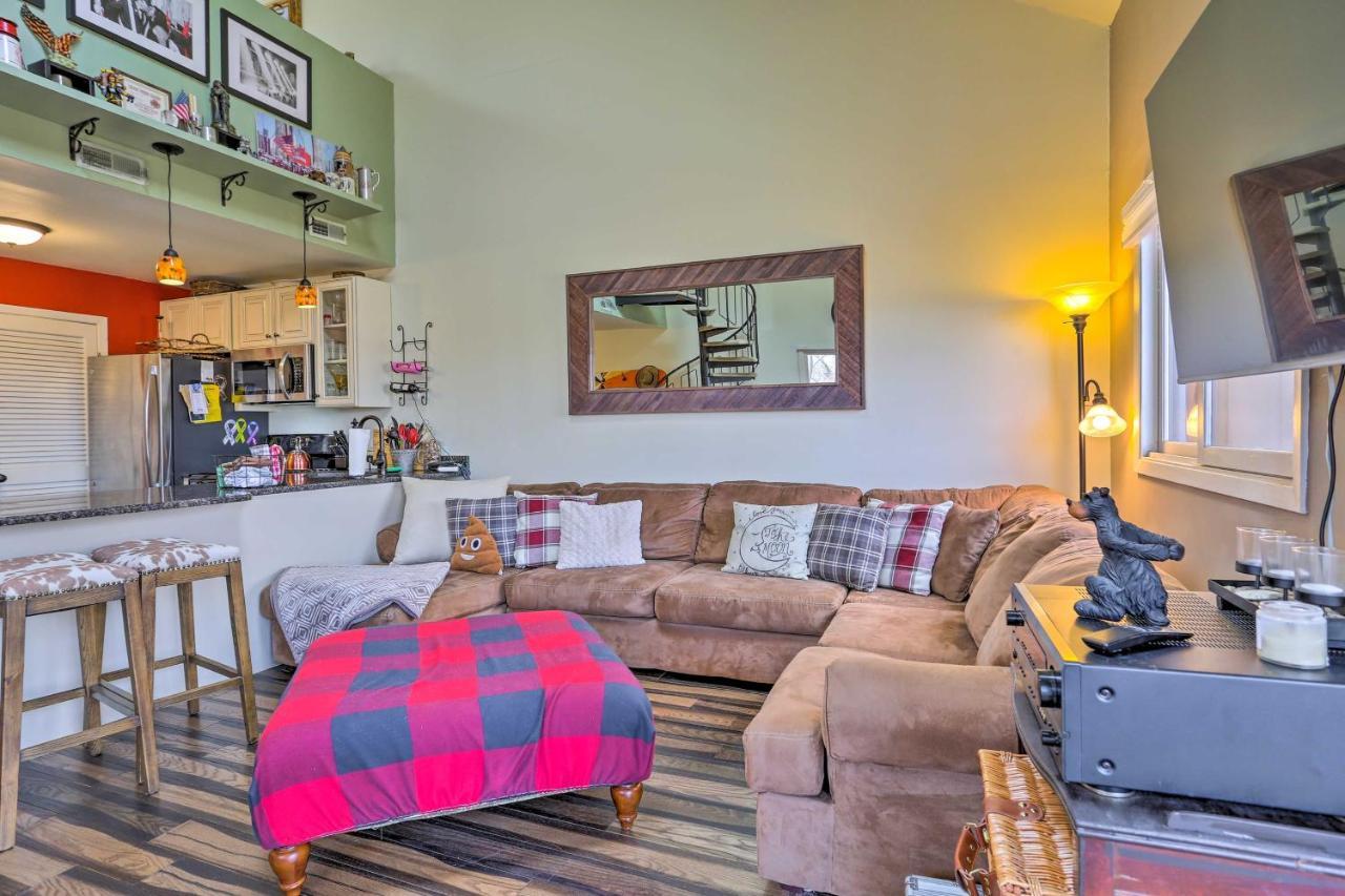 Mountain Creek Condo With Grill Walk To Lifts! Vernon Eksteriør billede