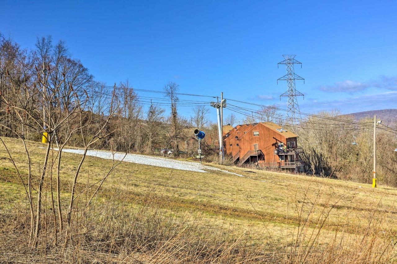 Mountain Creek Condo With Grill Walk To Lifts! Vernon Eksteriør billede