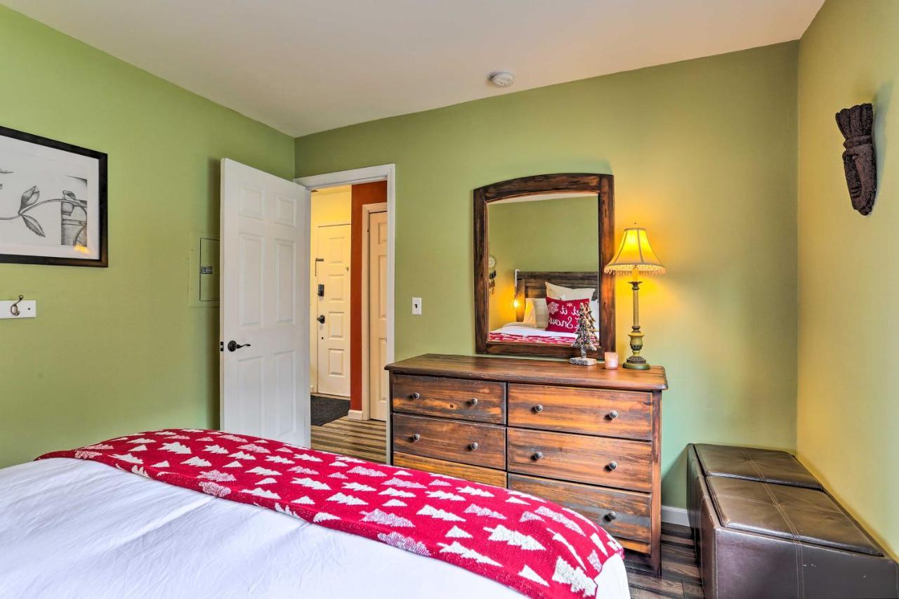 Mountain Creek Condo With Grill Walk To Lifts! Vernon Eksteriør billede